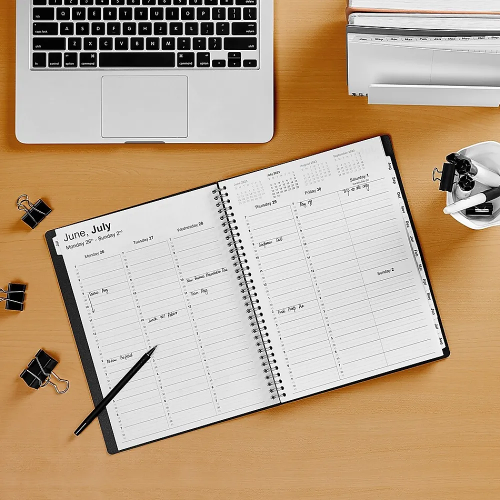 Academic Planners|Staples 2023-2024 8" x 11" Academic Weekly & Monthly Appointment Book, Black (ST25499-23)