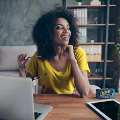 Liqui-Gels Pain Reliever/Fever Reducer, Solubilized Ibuprofen 200mg, 2/Packet, 50 Packets/Box (016902)<Advil Hot