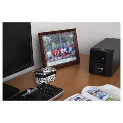 APC Series 750VA UPS with SmartConnect, 6-Outlets, Black (SMT750C)