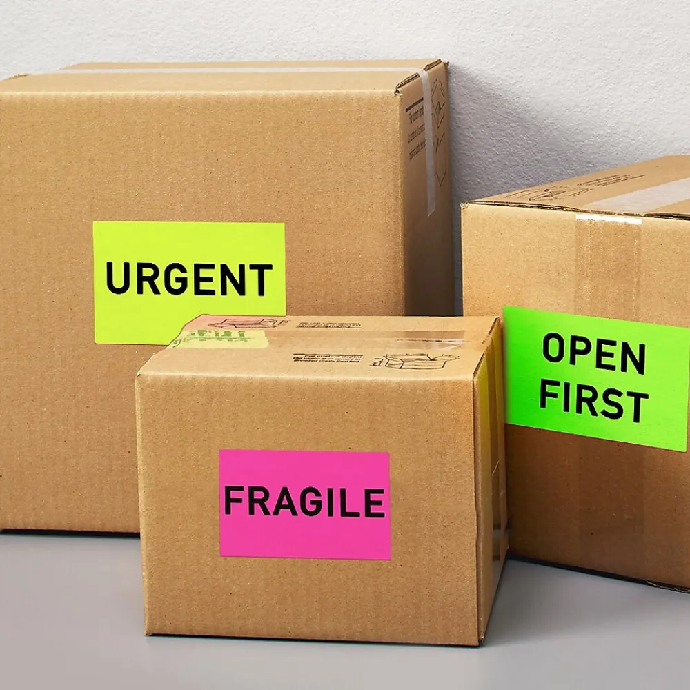 New Avery Laser Shipping Labels, 5-1/2" x 8-1/2", Neon Green, 200 Labels/Box (5952)