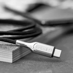 Armored 2.0 USB-C to USB-C Charge and Sync Cable, 3', Black (CY2677PCTYC)<Cygnett Hot