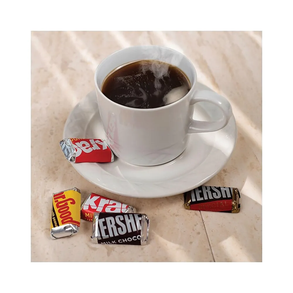 Hershey's Miniatures Assorted Chocolate Candy Bar, 66.7 oz. (246-00055)