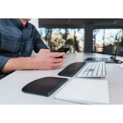 Kensington Gel Non-Skid Wrist Rest, Black (K52800WW)