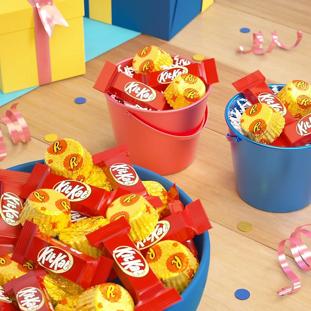 Hershey's KIT KAT and REESE'S Assorted Milk Chocolate Flavored Miniatures, Candy Party Pack, 33.36 oz (HEC40040)