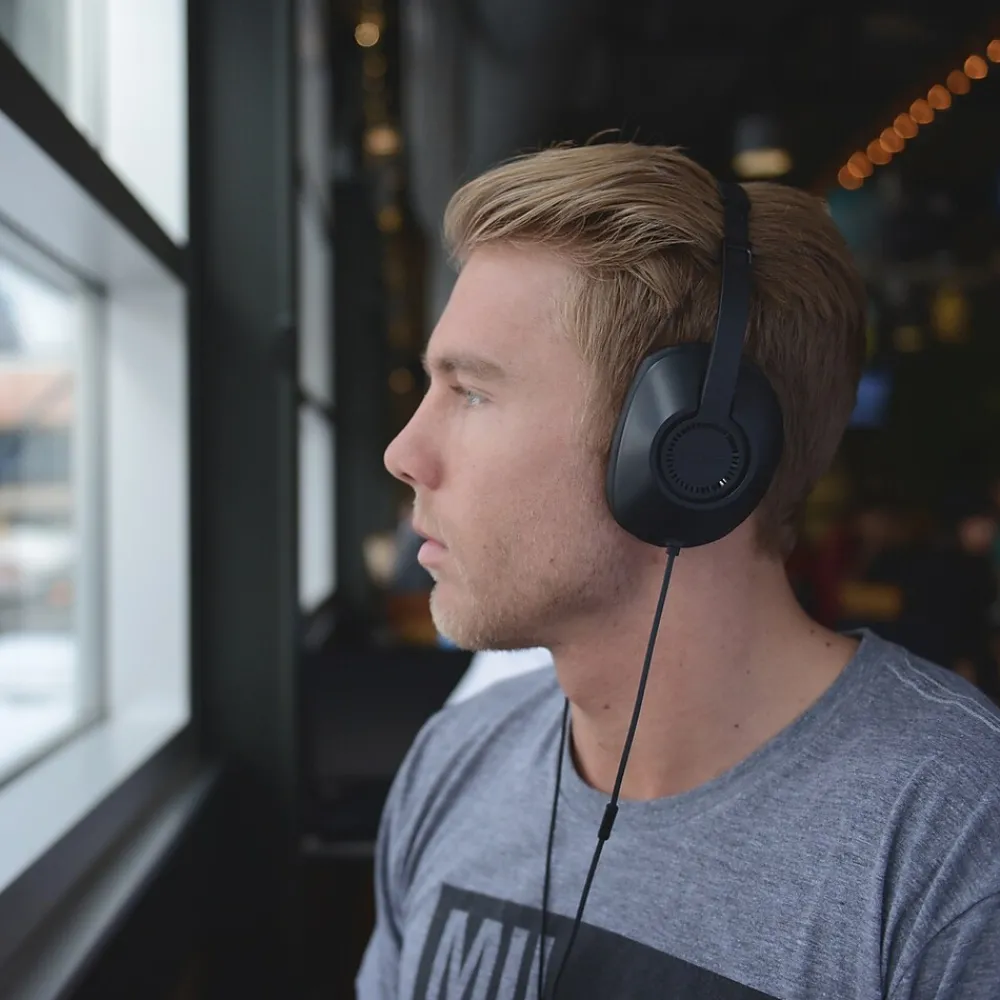 Wired Noise Canceling Over-Ear Headphones, Black (UR23I)<Koss Online