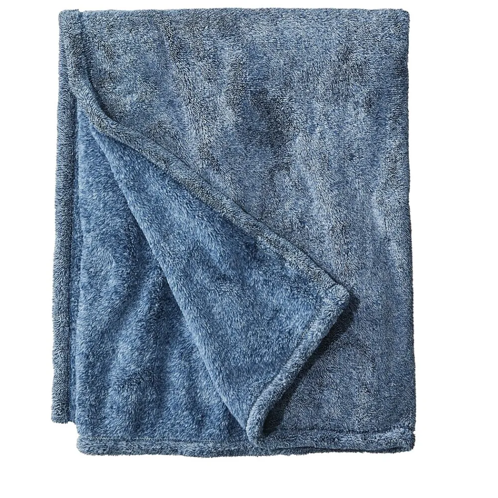 Wicked Plush Throw, Large, Cadet Blue (1000056985)<L.L.Bean Discount