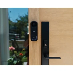 Lorex Wi-Fi 2K Wired/Wireless Smart Video Doorbell, Black (B463AJDB-E)