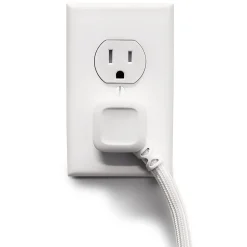 NXT Technologies ™ 4-Outlet Plus USB Surge Protector, 3' Cord, 600 Joules (NX54310)