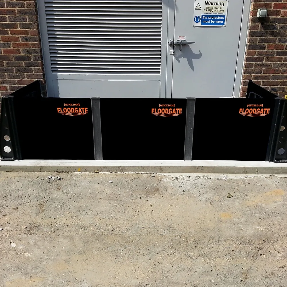 Quick Dam Universal Flood Gate, Flood Doorway Control, Expands 40"-45" (QDFG40)