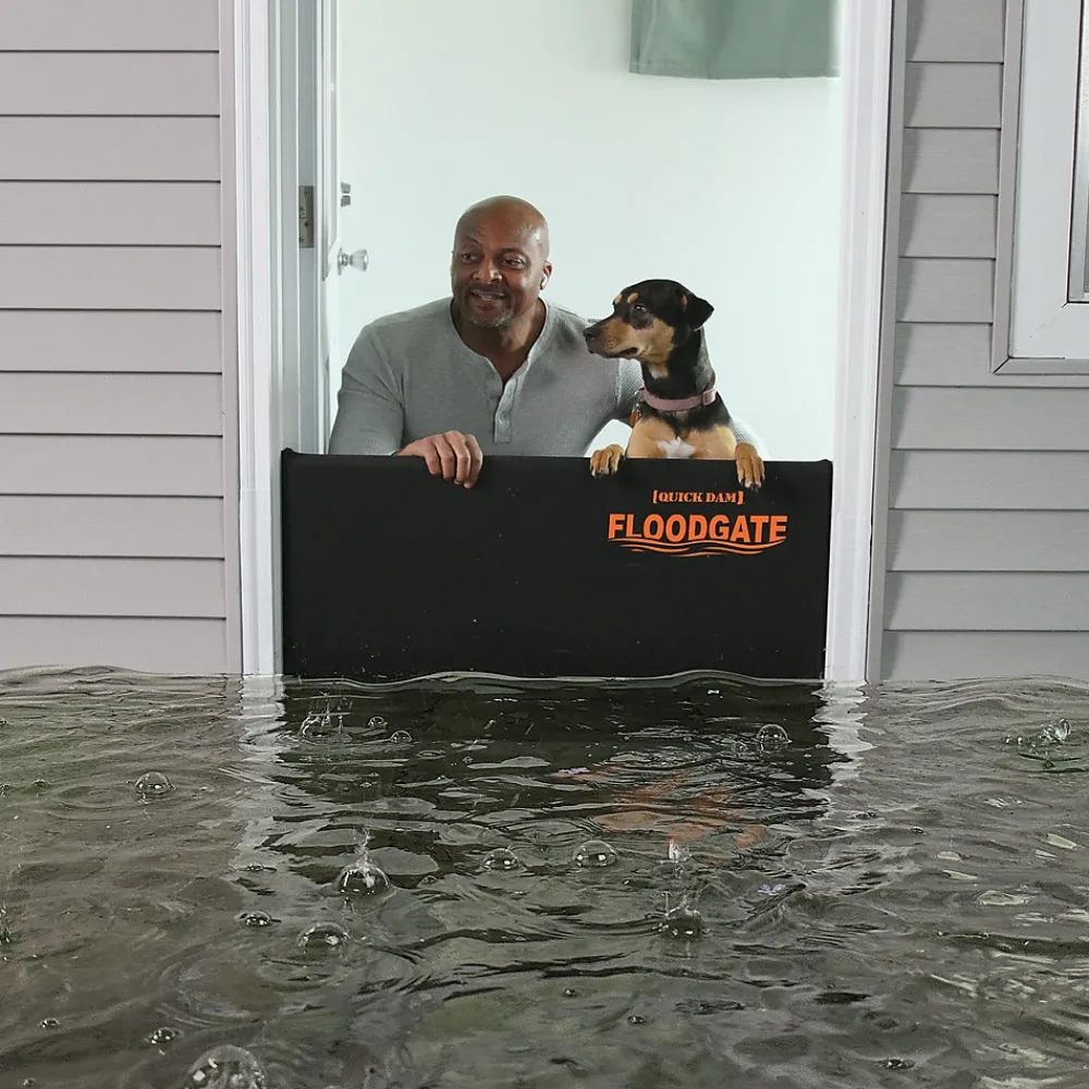 Quick Dam Universal Flood Gate, Flood Doorway Control, Expands 40"-45" (QDFG40)