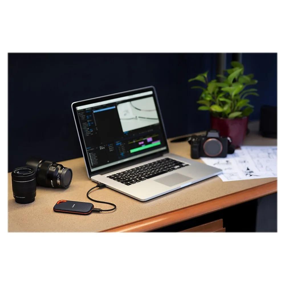 Outlet SanDisk Extreme PRO Portable 2TB USB 3.2 External Solid State Drive (SDSSDE81-2T00-G25)