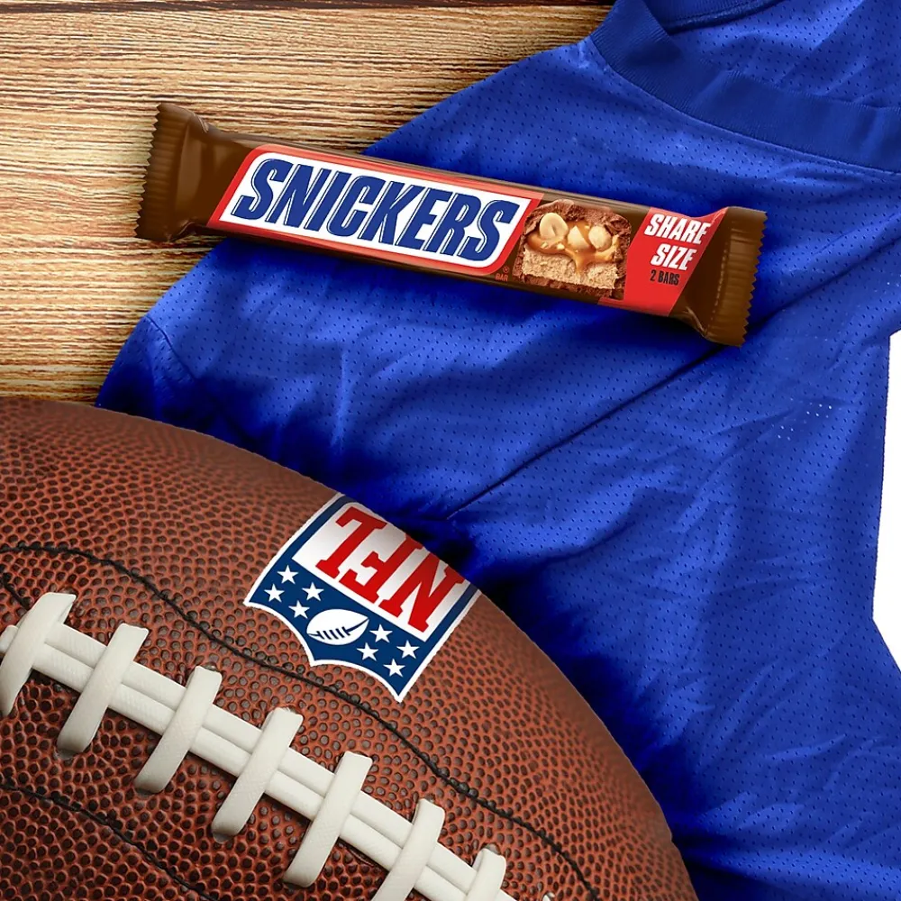 Snickers Sharing Size Milk Chocolate Candy Bars, 3.29 oz., 24/Box (MMM32252)