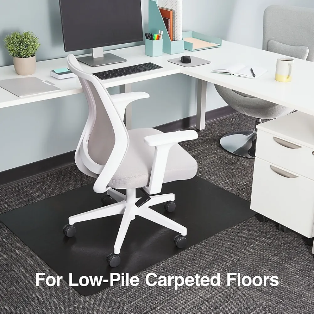 Chair Mats*Staples ® Carpet Chair Mat, 36" x 48'', Low-Pile, Black (26991)