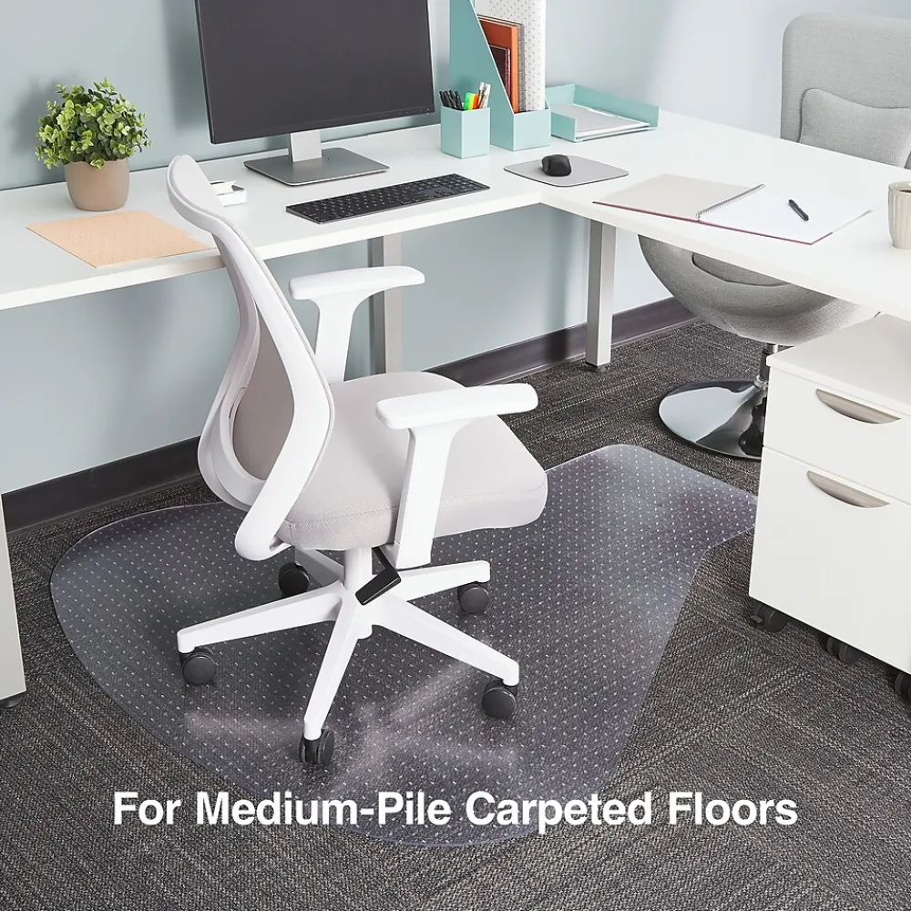 Chair Mats*Staples ® Carpet Chair Mat, Medium-Pile, Clear (28594)