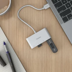 Staples TECH 4-Port USB 3.0 Hub, White (ST62380)