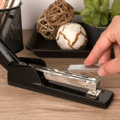 Staplers|Swingline 747 Desktop Stapler, 20-Sheet Capacity, Black (74701)