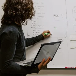 Hard-Shell Laptop Case, Clear, Plastic (TP-RCL-MP14M1)<TechProtectus Discount