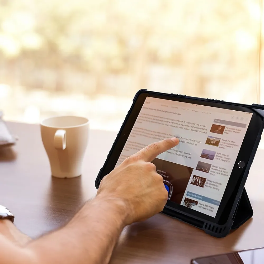 Laptop Case, Black, Plastic (TP-BK-IP6E)<TechProtectus Sale