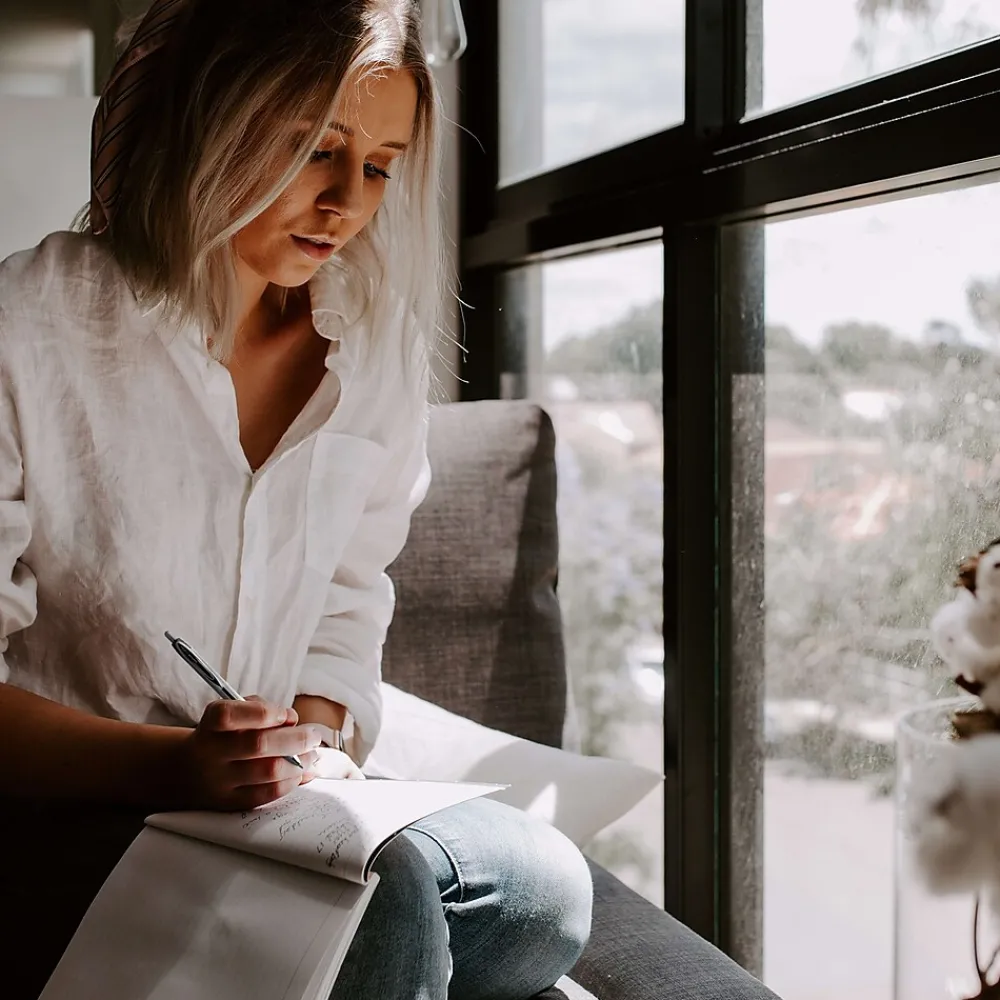 Pens|uni-ball uniball 207 Retractable Gel Pen Refills, Medium Point, 0.7mm, Black Ink, 2/Pack (70207PP)