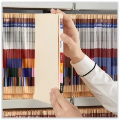 File Folders|Universal Reinforced File Folders, 1 Tab, Letter Size, Manila, 100/Box (UNV13330)