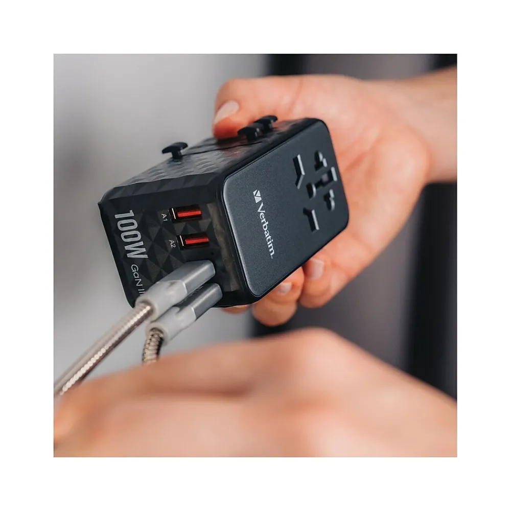 UTA-06 Plastic Travel Power Adapter, Black (32121)<Verbatim Discount