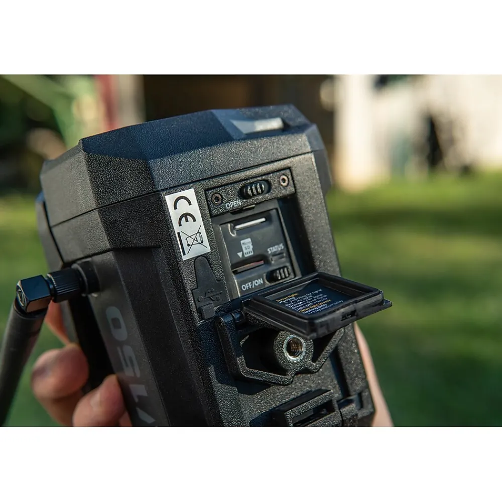 VOSKER V150 Outdoor Wired/Wireless Solar Security Camera, Black (V150-US)