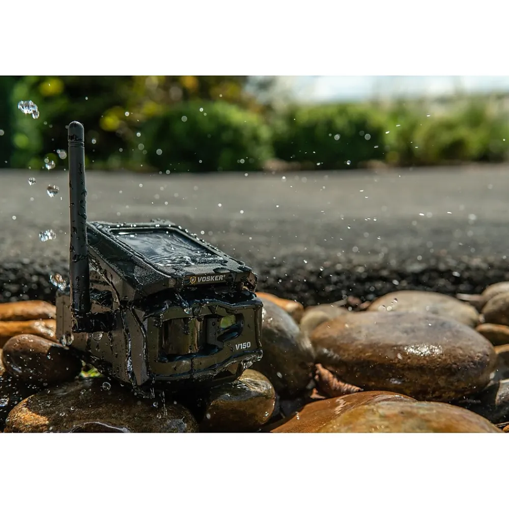 VOSKER V150 Outdoor Wired/Wireless Solar Security Camera, Black (V150-US)